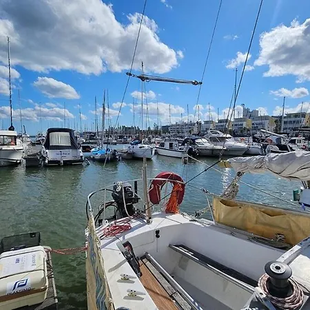 Barco Classic 25 Expo Hotel na wodzie *